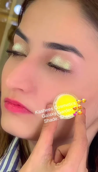Galaxy Garden Eyeshadow - Image 31
